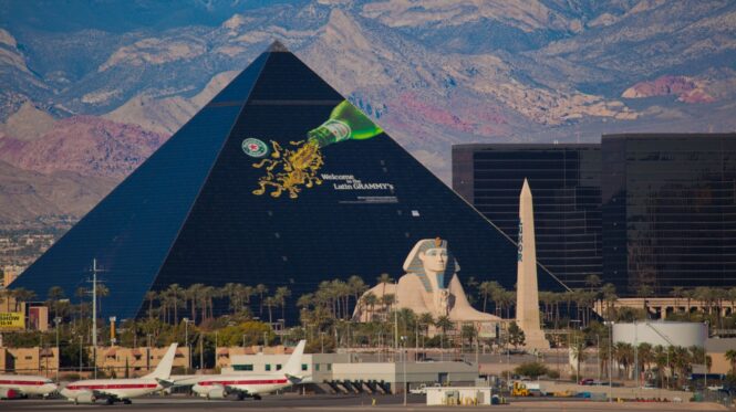 las vegas replica of Sphinx